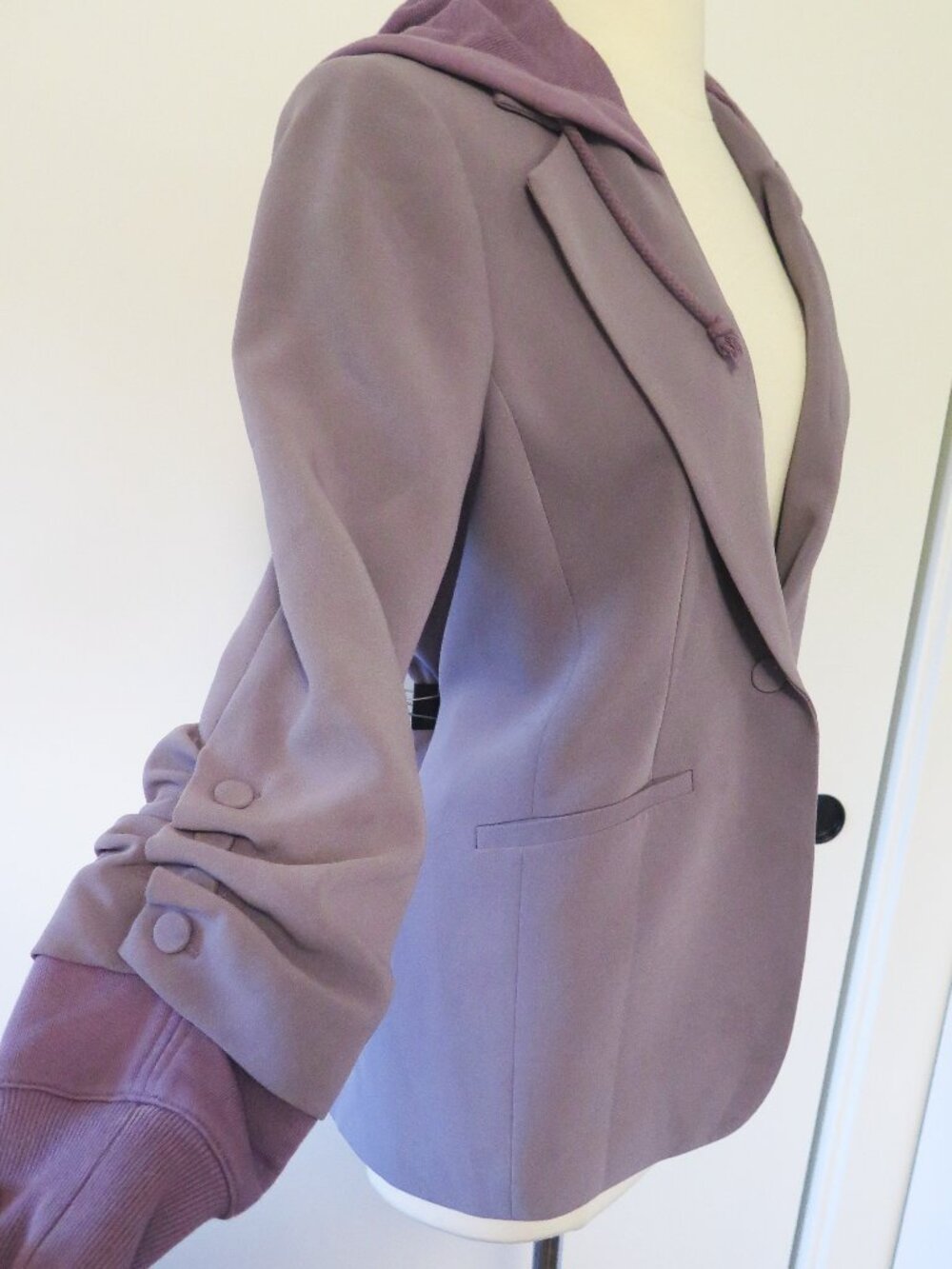 CINQ A SEPT "KHLOE" LAVENDER/MAUVE RUCHED SLEEVE BLAZER SIZE 6